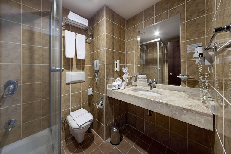 Bathroom 4, Golden Age Hotel Bodrum, Bodrum