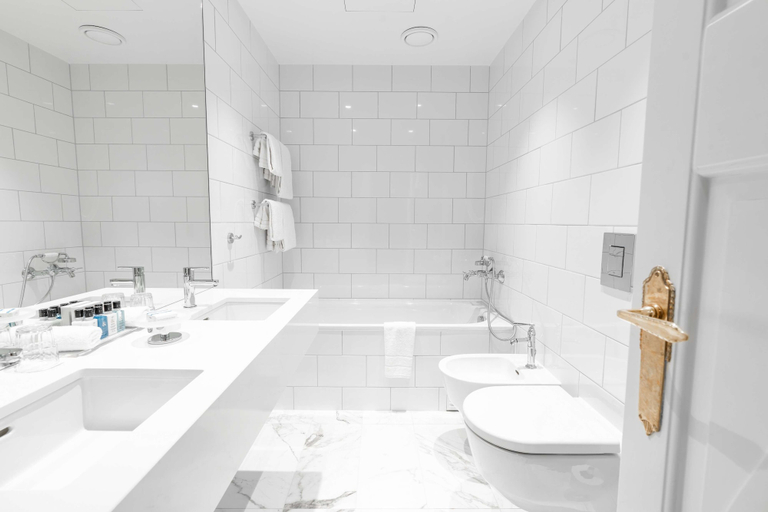 Bathroom 4, Grand Hotel Oslo by Scandic, Oslo