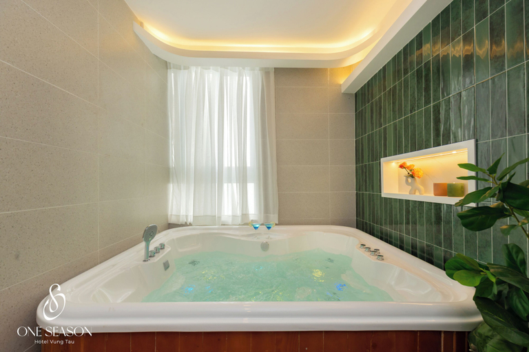 Bathroom 5, One Season Boutique Hotel Vung Tau - Beachfront, Ho Chi Minh City