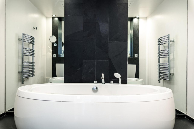 Bathroom 4, 1K Hotel, Paris