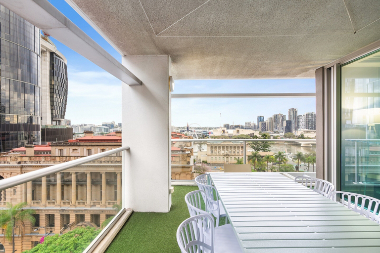 Balcony 5, 2-bed Brisbane City Pad With Pool & Gym, Brisbane