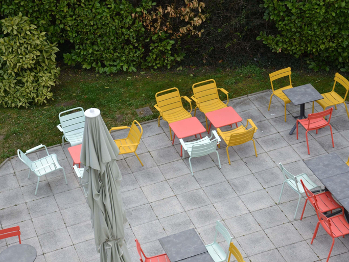 Others 5, ibis Chambery, Savoie
