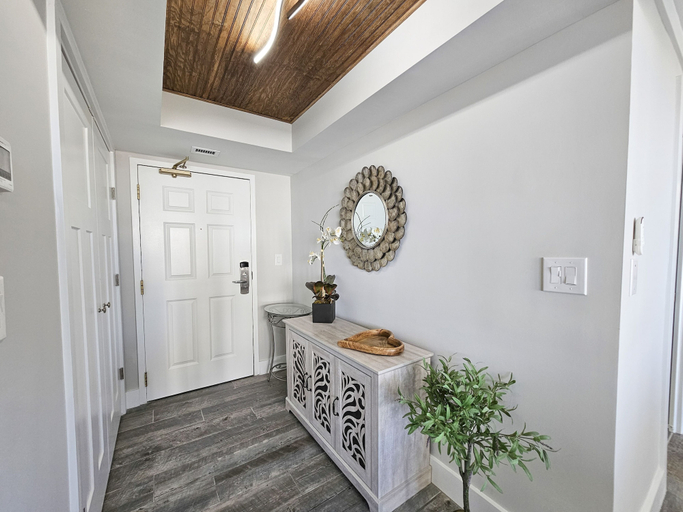 Interior 2, Superbly Updated Ocean View Condo, 303 Brighton, Full Access 3 Bedroom Condo, Horry