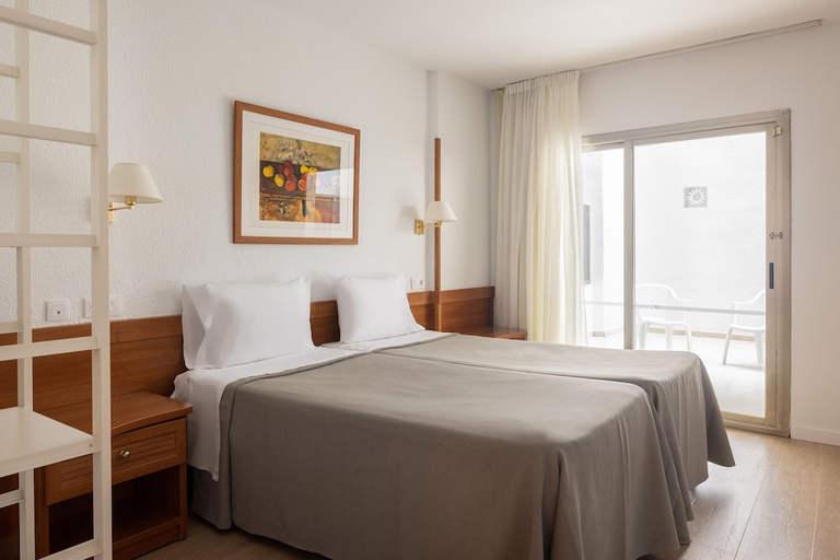 Bedroom 3, htop Royal Star SPA - Fun, Girona