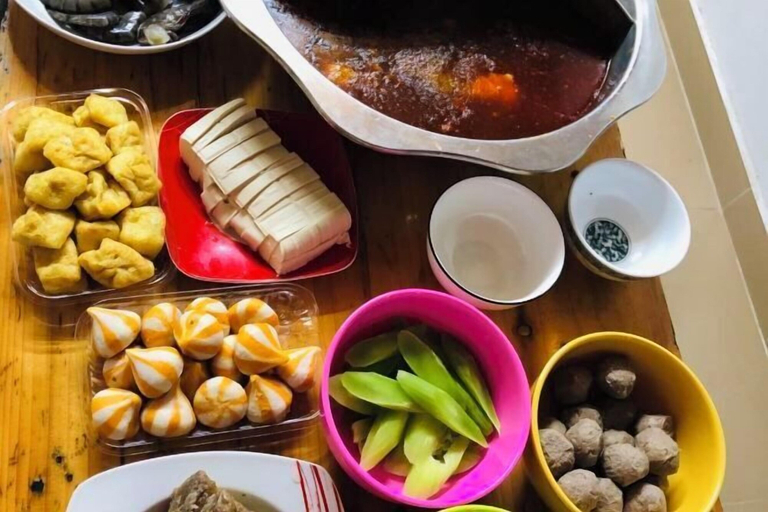 Food & Drinks 5, Left-hand hostel in Xichong,shenzhen, Shenzhen