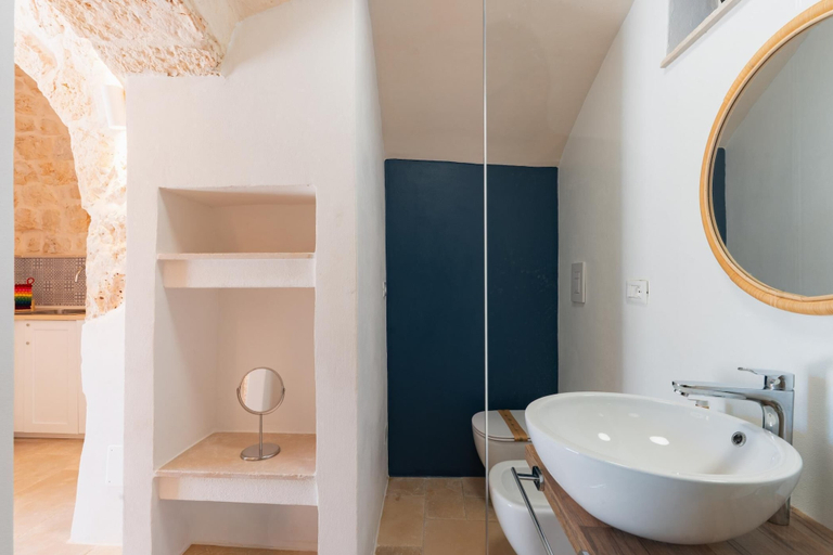 Room 5, Trulli Scacciapensieri con Piscina, Brindisi