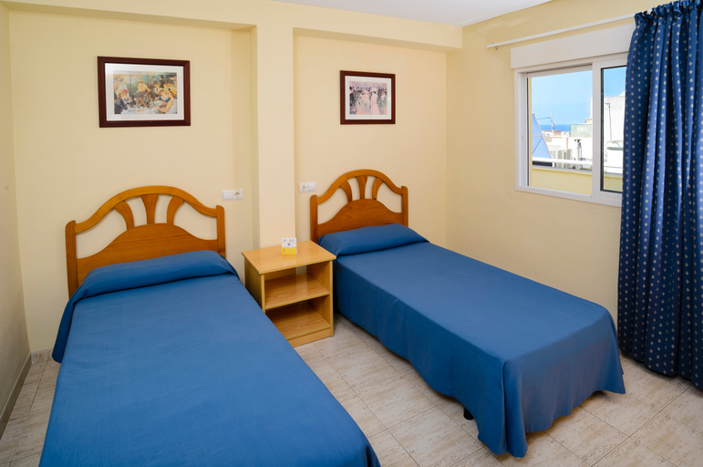 Bedroom 2, Avenida Apartments, Alicante