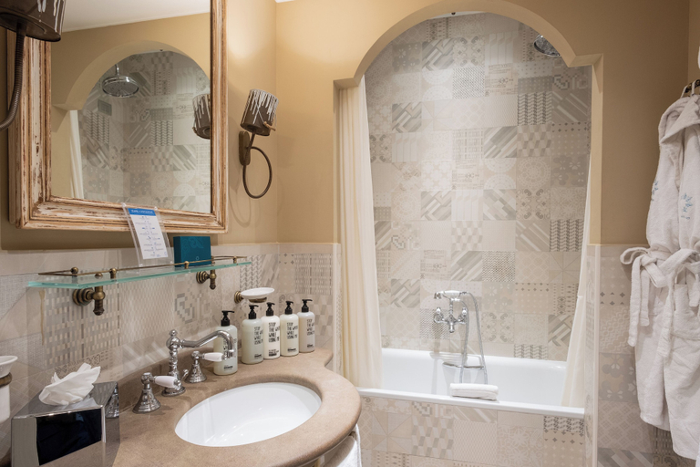 Bathroom 5, Hotel Ville sull'Arno - Preferred Hotels & Resorts, Florence