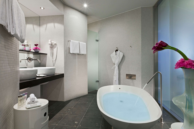 Bathroom 3, Hotel Dorint Kurfurstendamm Berlin, Berlin