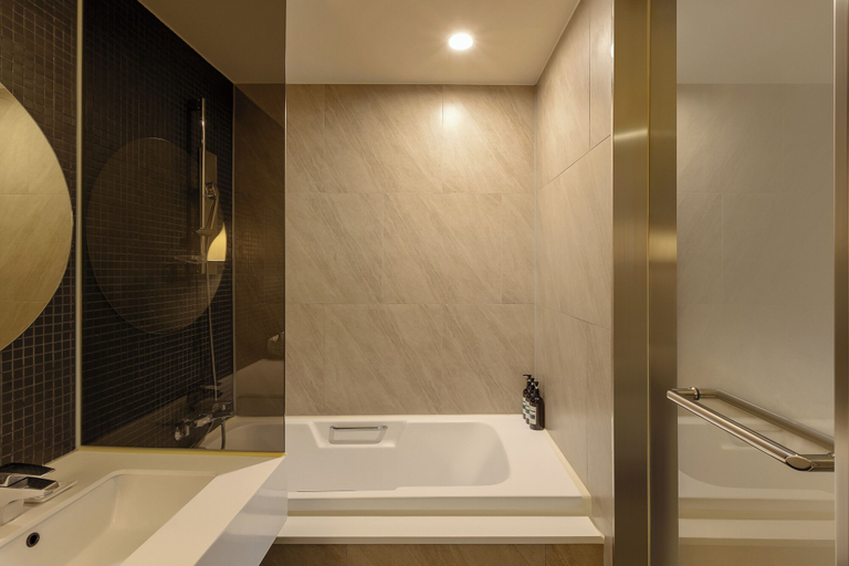 Bathroom 5, NewCZ Gwangan Hotel, Suyeong