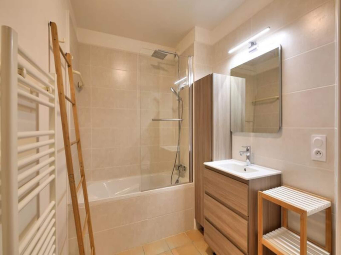 Bathroom 4, Apartment Les Rivages des Issambres, Var