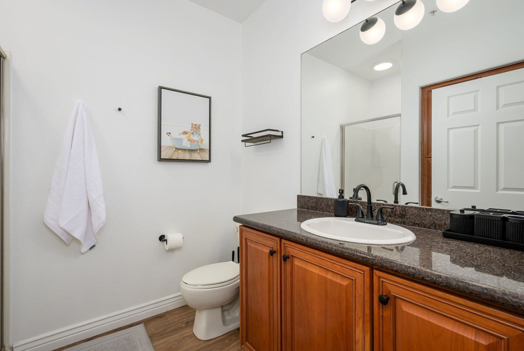 Bathroom 3, Villa Serenity 2 Bedroom Condo, Maricopa
