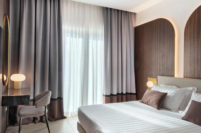 Bedroom 3, Hotel Europa, Napoli