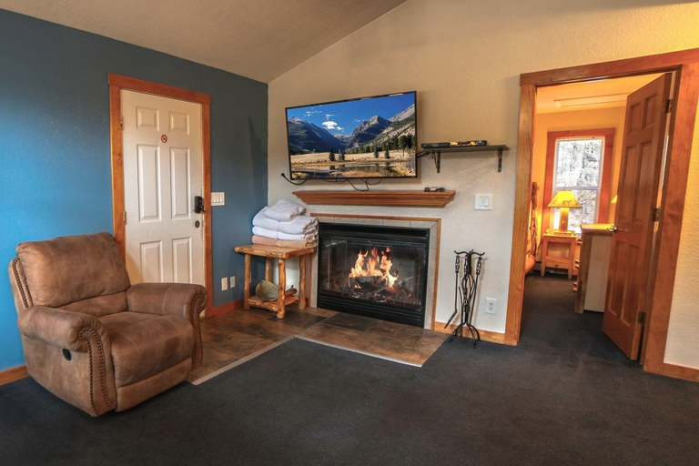 Others 5, Timber Creek Chalets: 9 3 Bedroom Chalet, Larimer