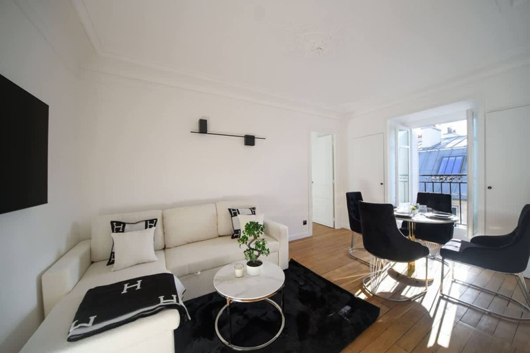 Others 4, Superb Apt-passy-mobility Lease, Paris