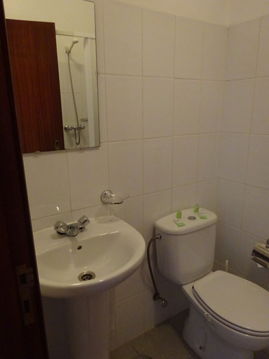 Bathroom 4, Hospedaria Lampião, Penacova