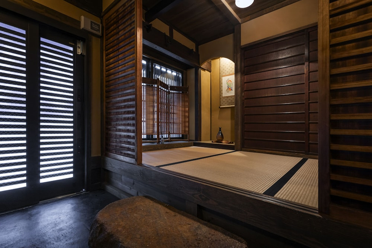 Bedroom 3, Rinn Shijo Machiya, Kyoto