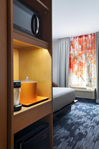 Bedroom 3, Fairfield Inn by Marriott Medford Long Island, Suffolk