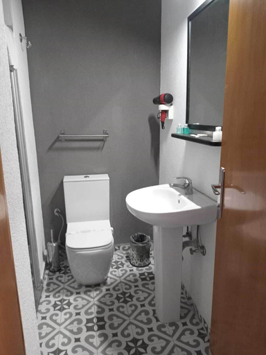 Bathroom 4, Cunda Basel hotel, Ayvalık