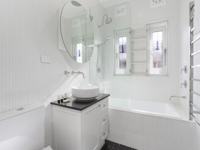 Bathroom, Coastal Living Just Metres From Coogee Beach, Sydney