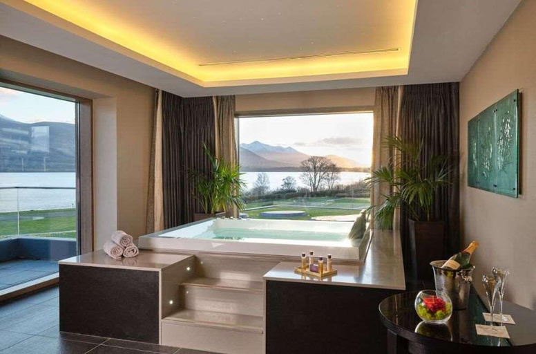 Bathroom 5, The Europe Hotel & Resort