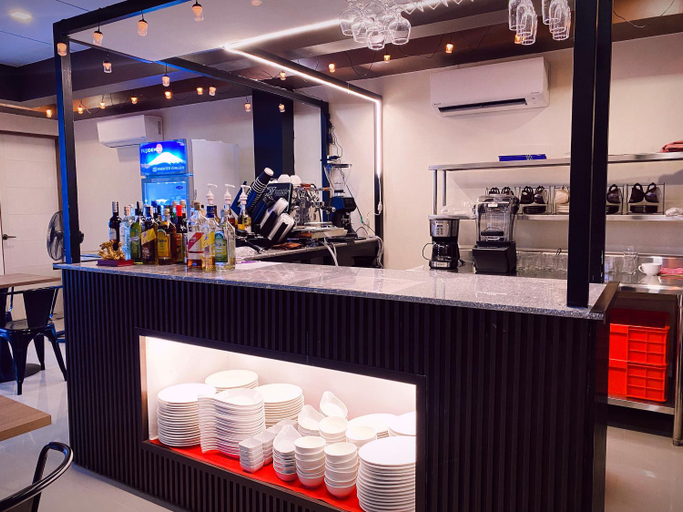 Food & Drinks 5, EMMIE HOTEL, Legazpi City