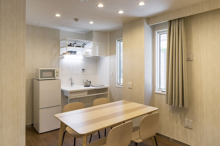 Others 2, Hotel SAILS, Taitō