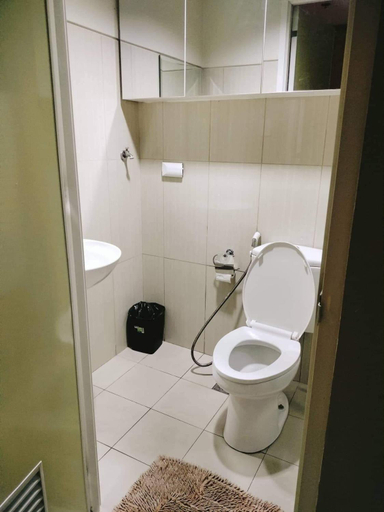 Bathroom 5, SHELL RESIDENCES , Pasay City