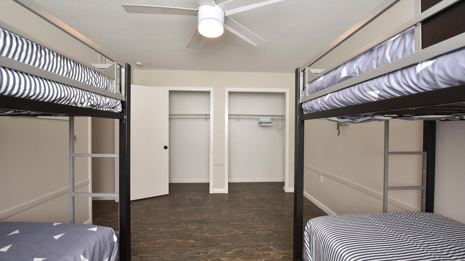 Room 3, Fairfield in Mesa With 4 Bedrooms and 3 Bathrooms, Maricopa