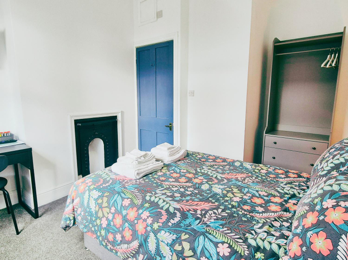 Bedroom 4, The Burford Hideaway, Nottingham