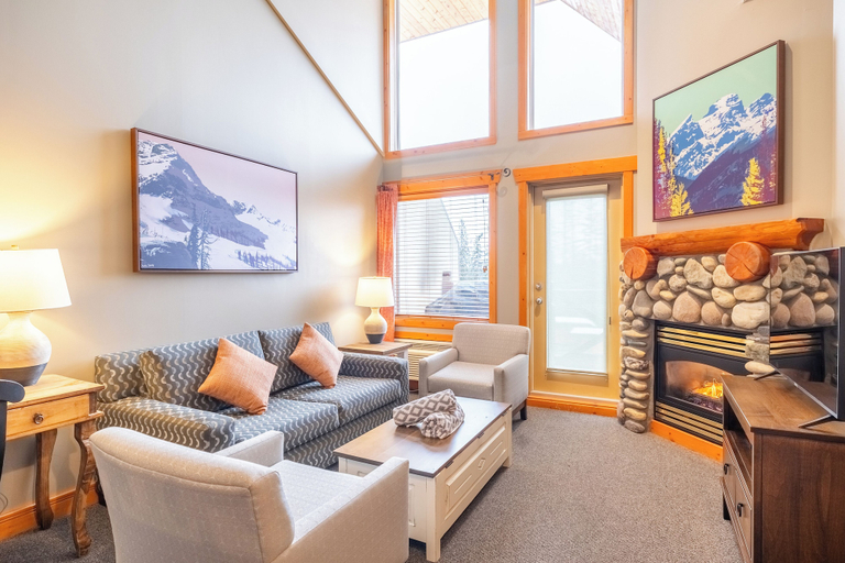 Others 5, Lizard Creek Lodge, East Kootenay