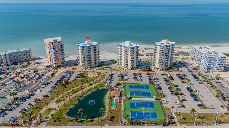 Room 3, Estero Beach Tennis 1004c Direct Gulf Water Views, Lee