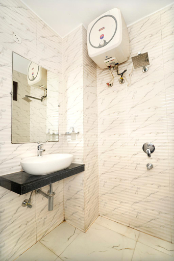 Bathroom 4, Hotel Atithi, Ludhiana