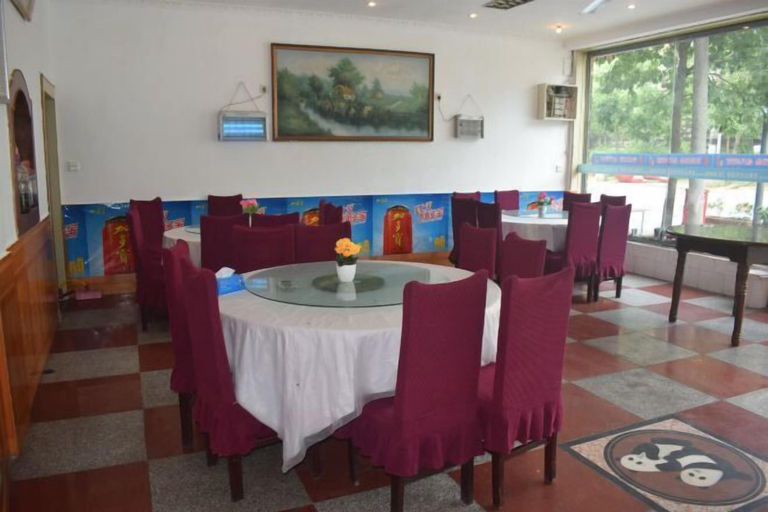 Food & Drinks 5, Hongmei Villa, Chongqing
