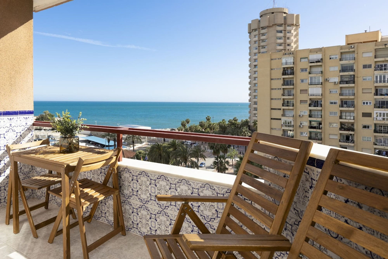 Room 4, Beachfront Apartment With Seaview Terrace, Málaga