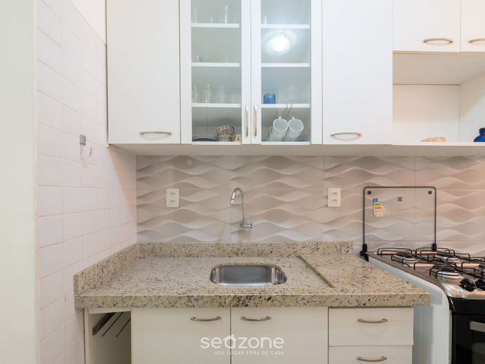 Private kitchen 3, Condominium With Gym and Pool in Guarajuba - Camacari GSH, Camaçari