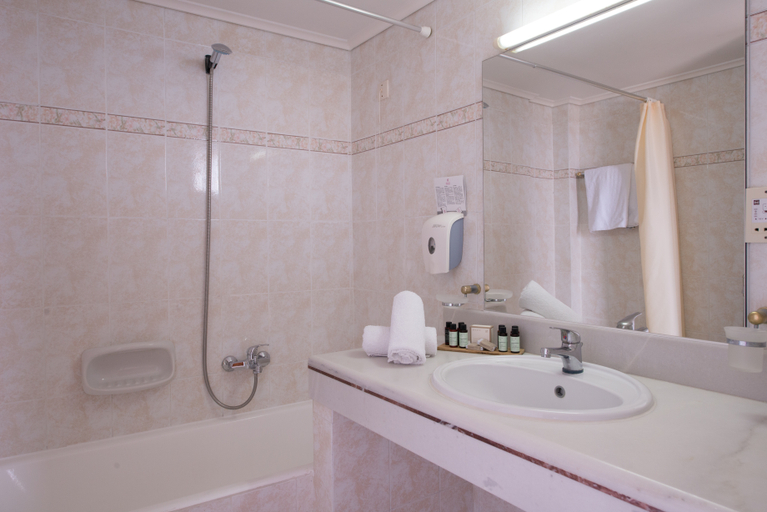 Bathroom 5, ATHINA PALACE , Crete