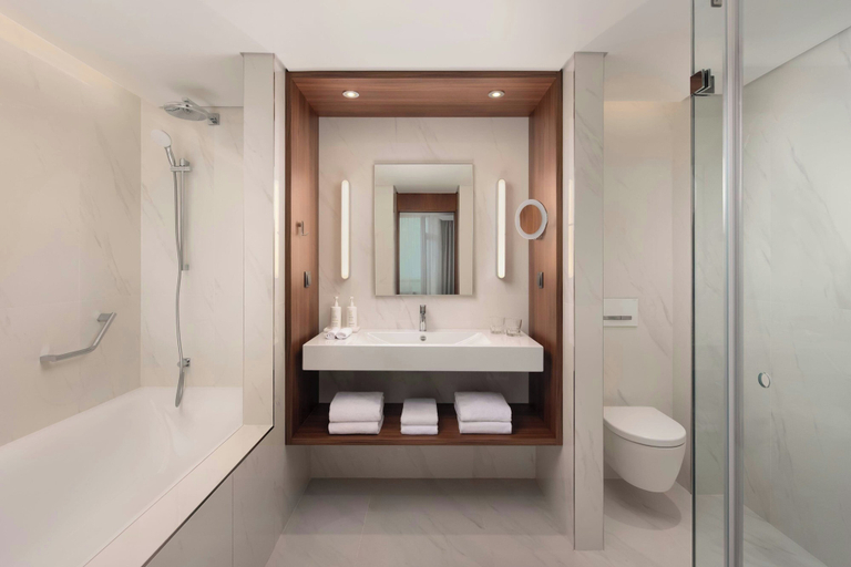Bathroom 4, Lisbon Marriott Hotel, Lisbon