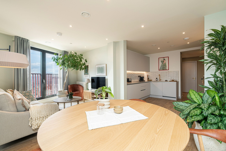 Room 5, The Eades ADC Atelier 2 Bed, London