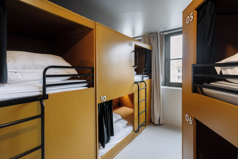 Bedroom 3, The People Lyon, Rhône