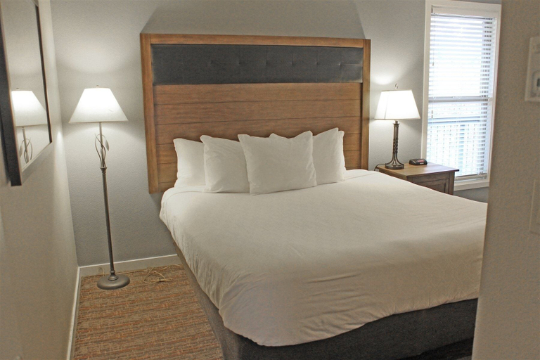 Room 2, 7th Mtn 1235a 1 Bedroom Condo, Deschutes
