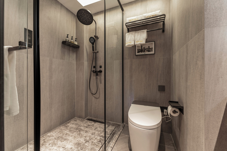 Bathroom 5, Kai Li Hotel, Wuhan