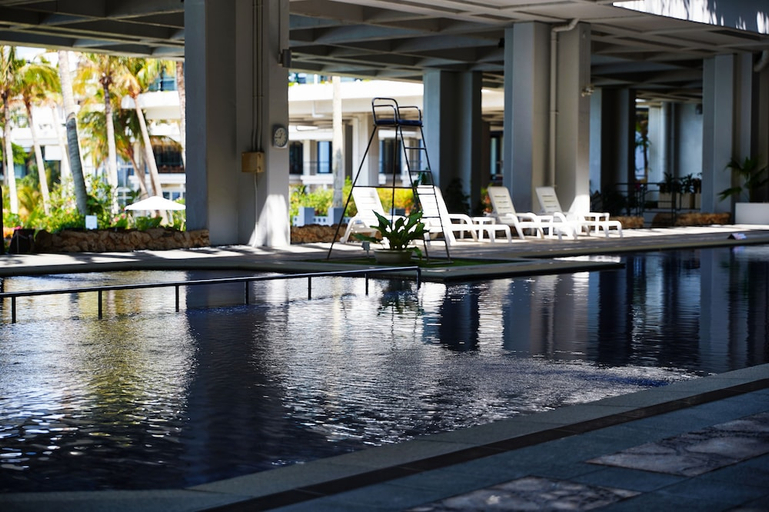 Sport & Beauty 5, Palace in Moon Beach, Onna