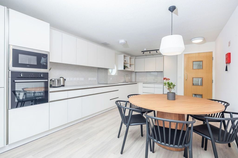 Shared kitchen 5, Student Only The Railyard, Sefton