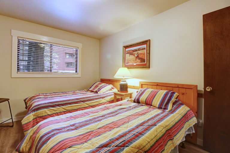 Room 5, A106 Lake Cliffe 2 Bedroom Condo, Summit