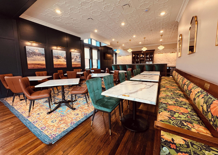 Food & Drinks 5, Hotel Garber, Webster