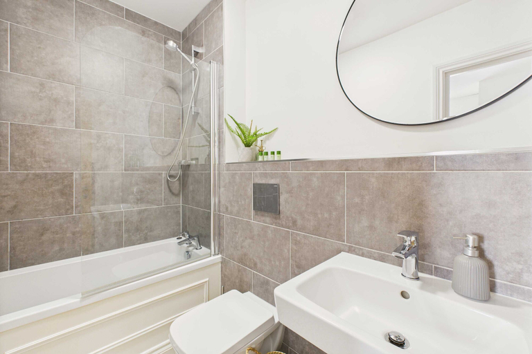 Room 3, Host Stay Cringle Cottage, North Yorkshire