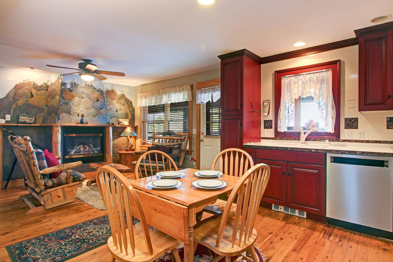 Private kitchen 4, Snowdrift Peak 203 2 Bedroom Condo by RedAwning, Larimer
