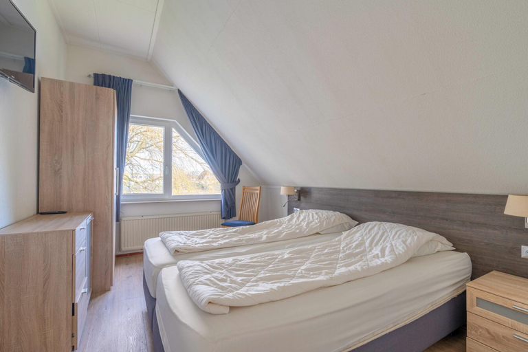 Room 3, Charming Villa Near the sea and Forest, Texel