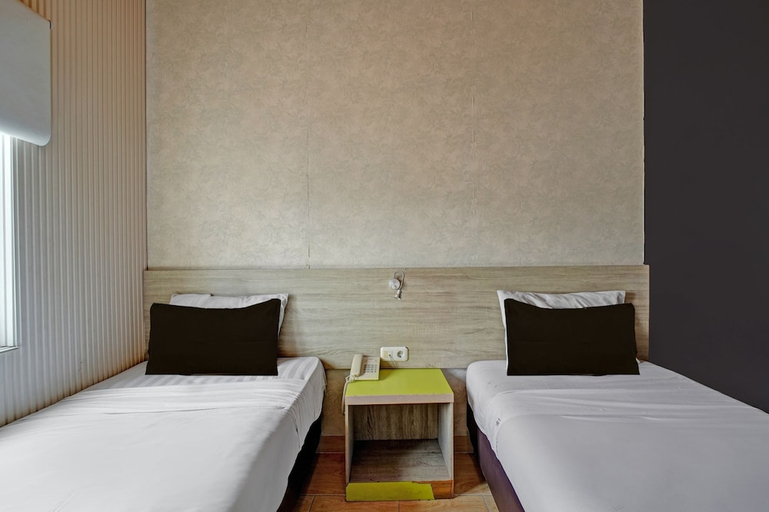 Bedroom 3, Hotel Dahlia By ARBA, Central Jakarta